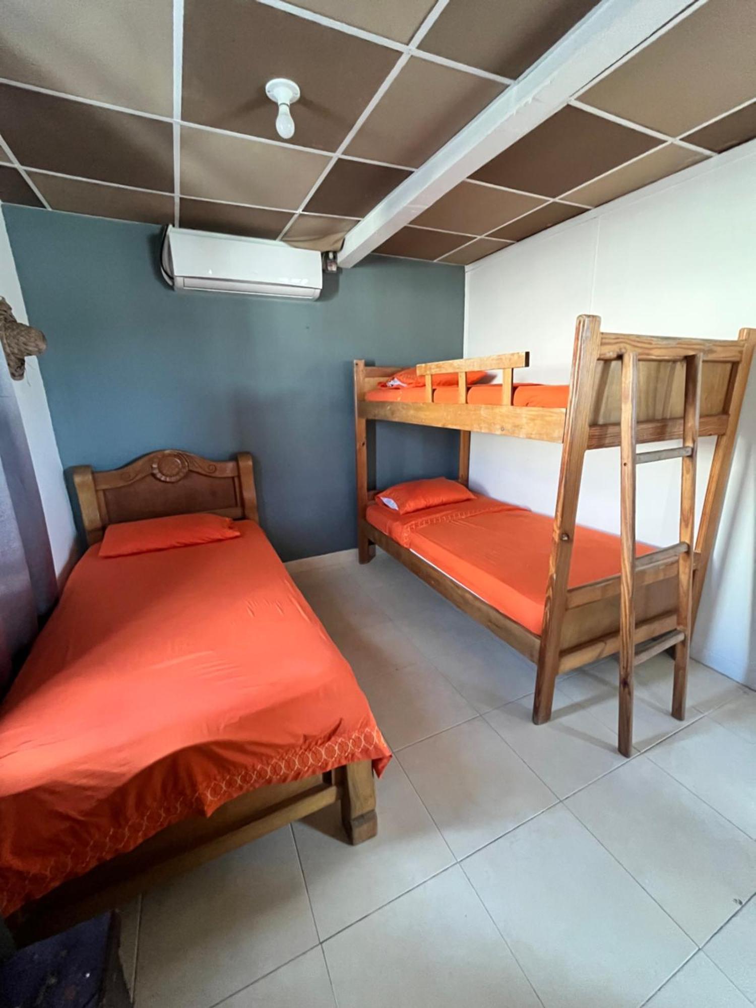 Apartamentos Y Habitaciones Alvaro Vaca San Andrés Exterior photo